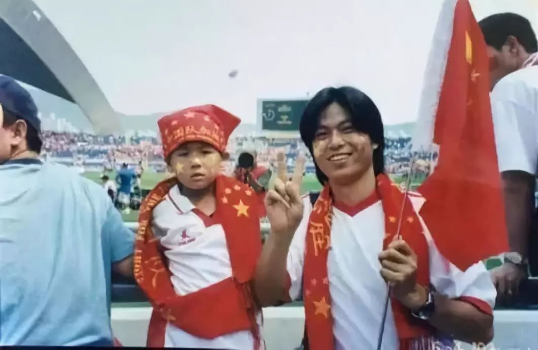 国足球迷心酸视频,中国足球历史上陨落的天才陈涛