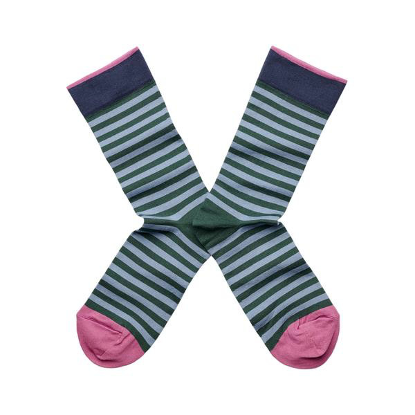 谁说袜子很无趣？BonneMaison，每一双袜子都存在强烈的故事感！