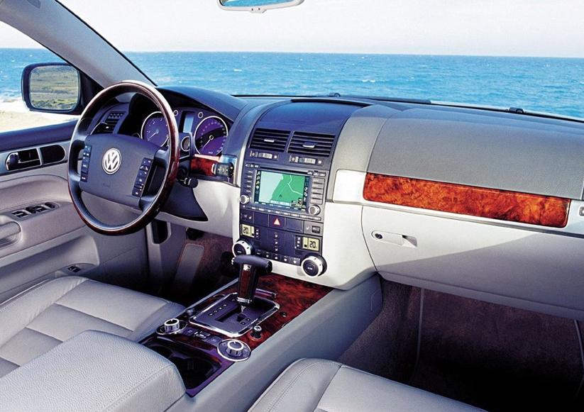 途锐减配,途锐脱缸