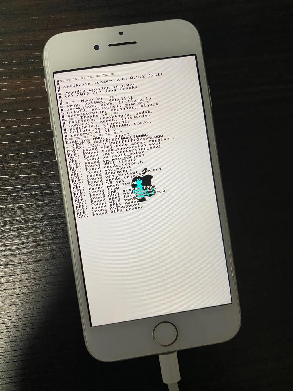 鑻规灉7pios13.6濡備綍闄嶇骇10.3,鑻规灉7plusios13.4.1鎬庝箞闄嶇骇