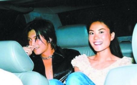 王菲的情史经历,王菲情史谈过几次恋爱