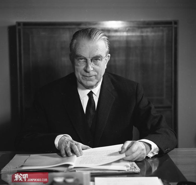 历史由胜利书写原文,历史是由胜出者撰写