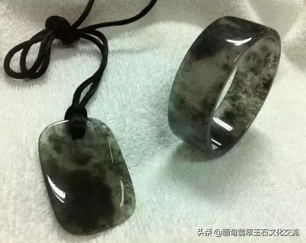 翡翠手镯的水头怎么看好坏,翡翠手镯的基本知识大全