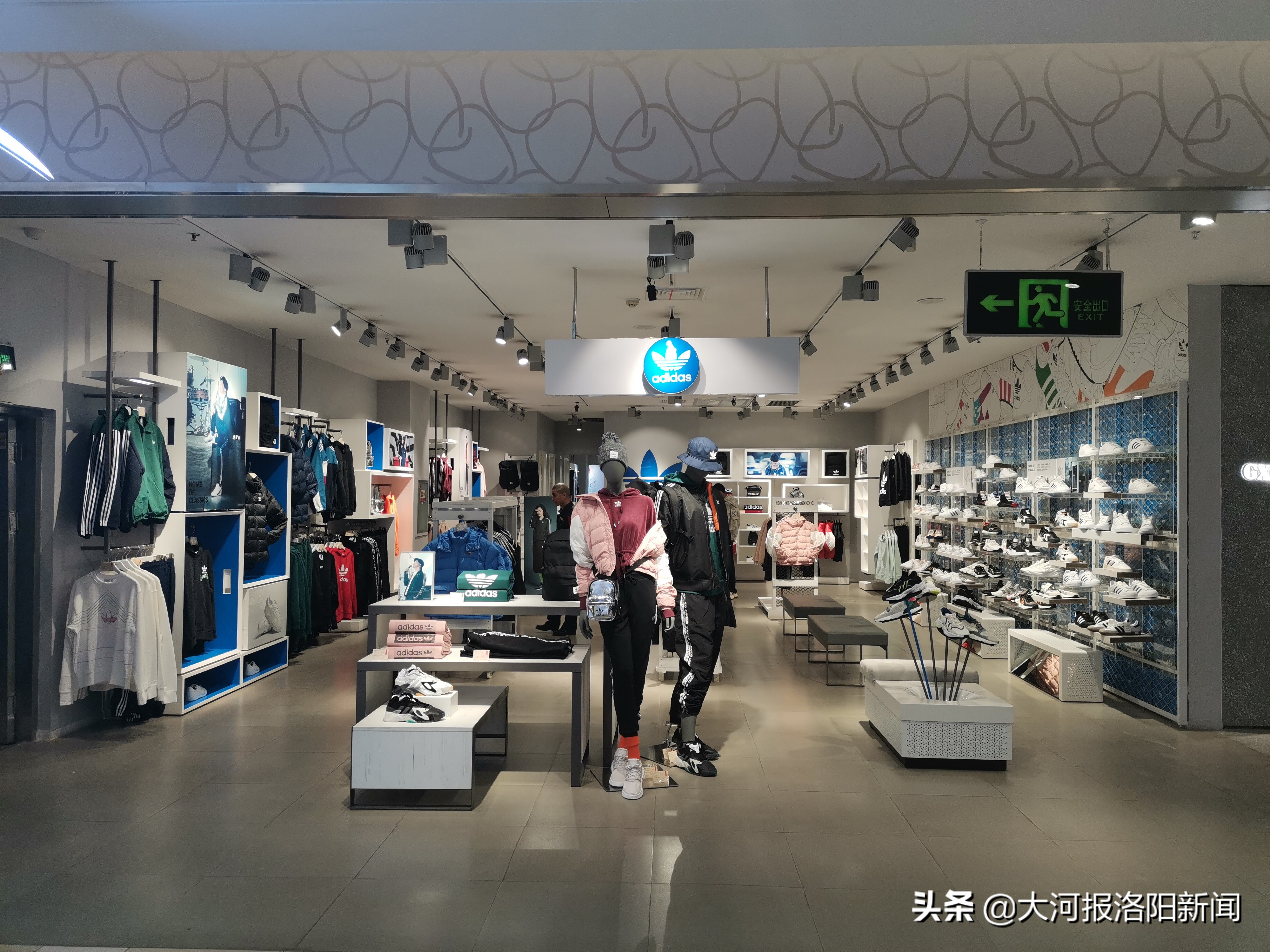 阿迪鞋出现质量问题包退换,阿迪达斯鞋子有质量问题可退换吗