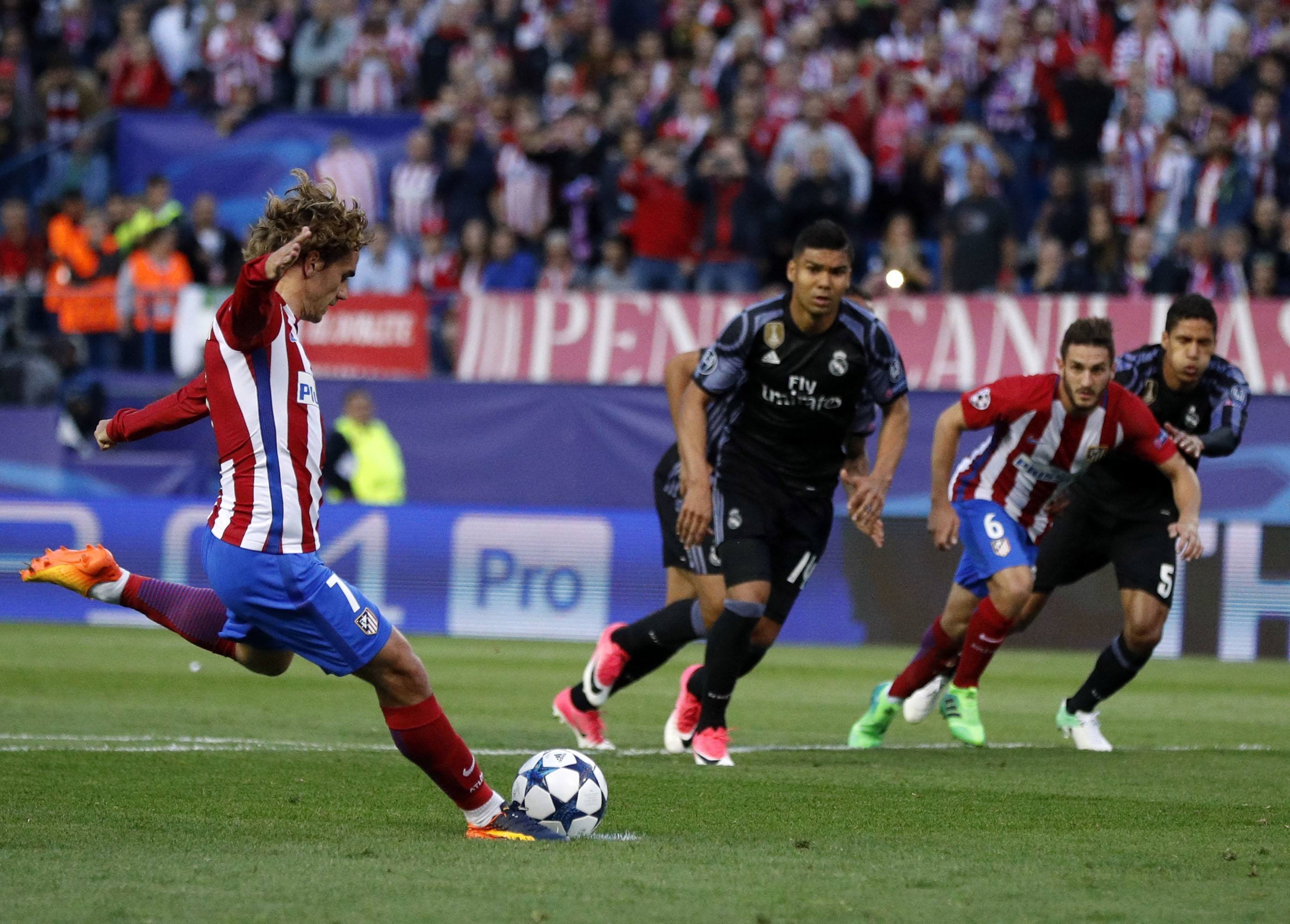 格里兹曼在梅西面前秀任意球,格里兹曼梅西罗斯