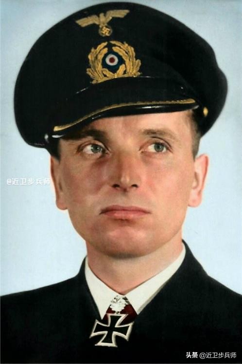 美国驱逐舰大战德国u型潜艇,德军潜艇一小时击败三艘巡洋舰