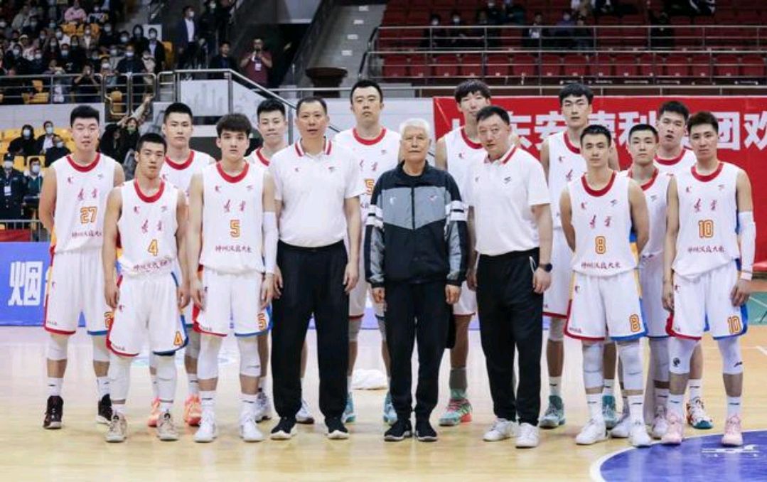 辽篮小将周琦,辽篮周琦郭士强