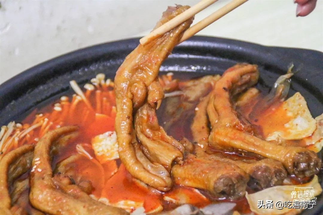 啃了1000斤鸡爪,啃了十几个鸡爪