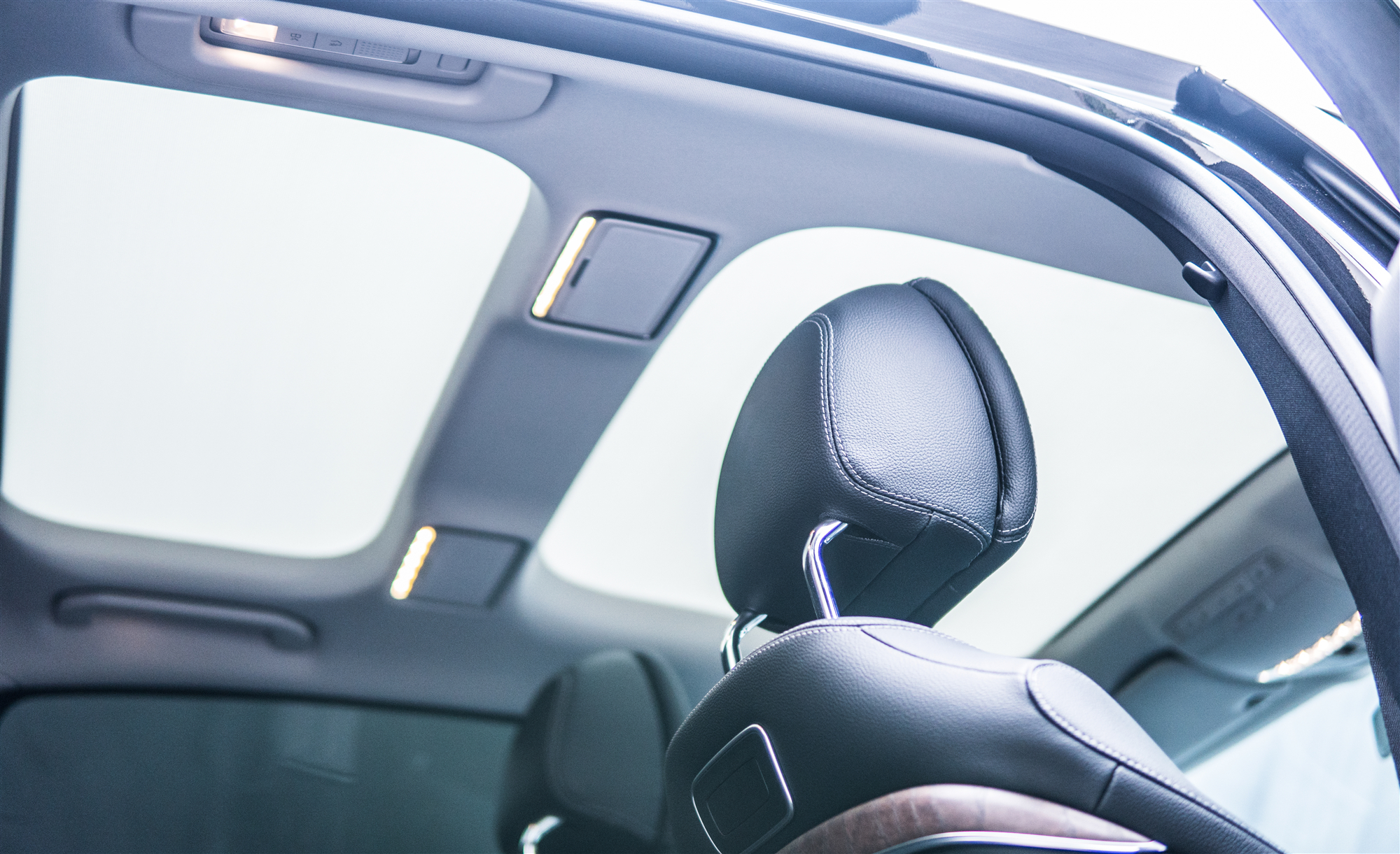 梅赛德斯奔驰e300l最新款,2012款梅赛德斯奔驰e300l优雅型