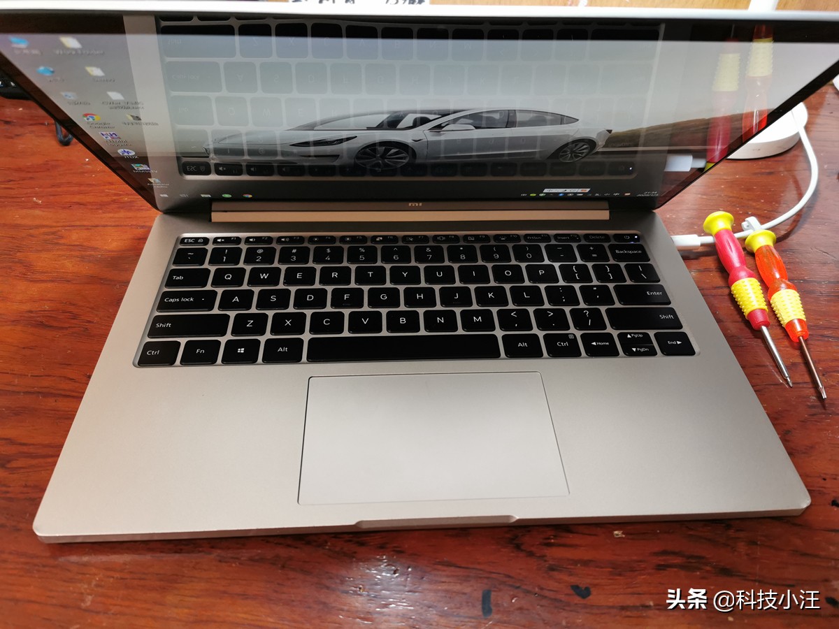 小米笔记本屏幕黑屏修复方法,小米笔记本屏幕阴影一半黑屏