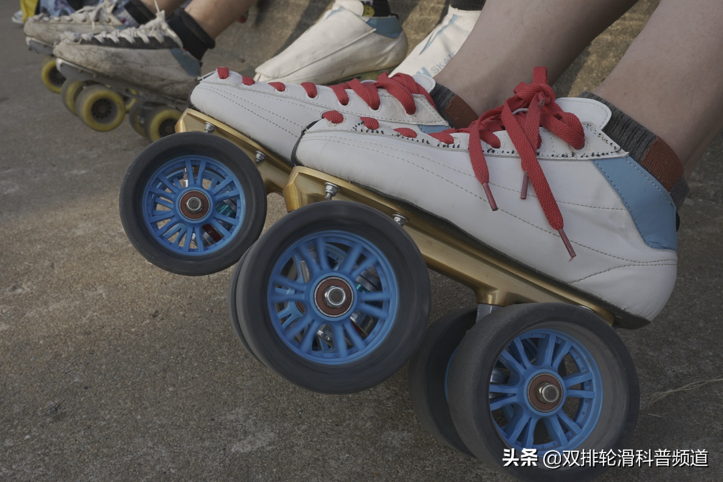 轮滑的鞋哪种好,双排户外轮滑鞋