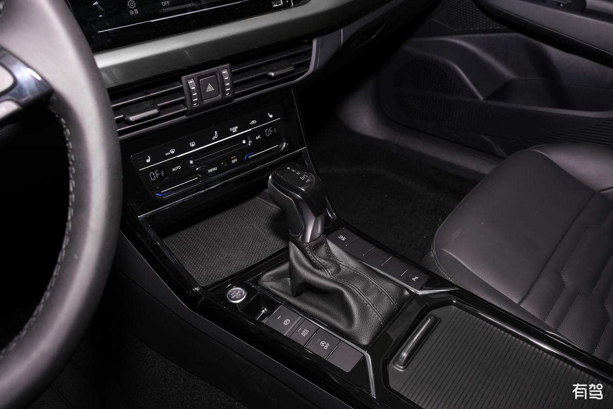 迈腾2021款330豪华的缺点,18款迈腾380尊贵版的缺点