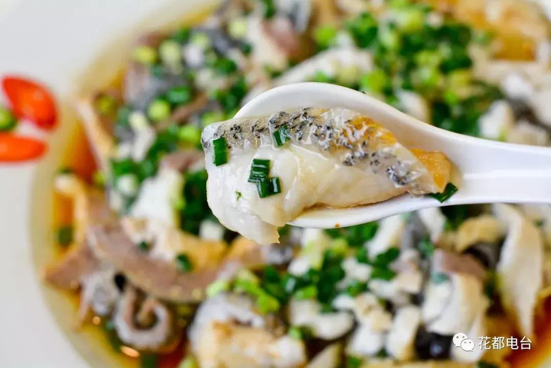 花都芙蓉嶂附近有什么美食,花都芙蓉嶂风景区烧烤场