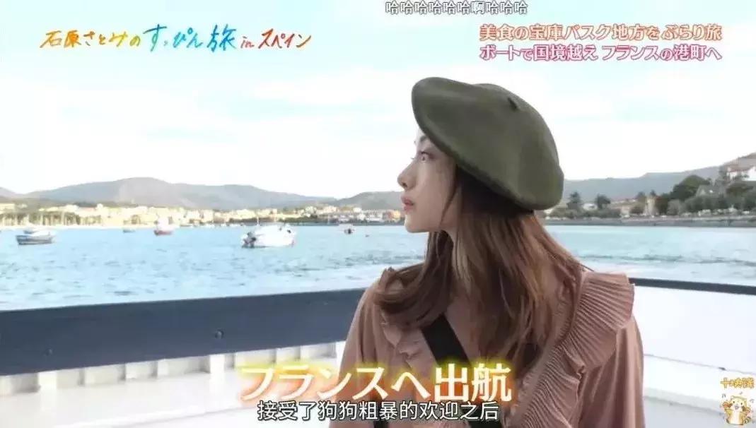 气质冬款裙子穿搭高级感,少女感十足的温柔风穿搭绿色毛衣