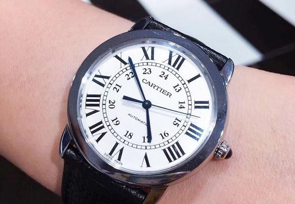 女人为什么都喜欢卡地亚,为什么女生都喜欢卡地亚