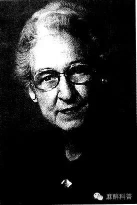 刚出生的小朋友,刚出生的小朋友喂奶多久喂一次