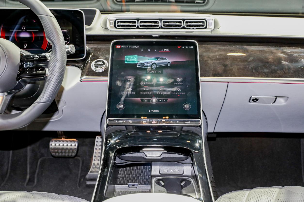 奔驰s级2015款s400lhybrid,奔驰s级有什么过人之处