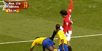 爵爷与教授,他们的17年,写尽英超江湖!