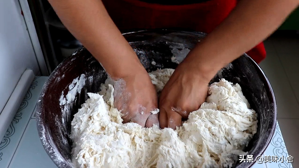 蒸包子教程最简单的包法,蒸包子教程简单家庭