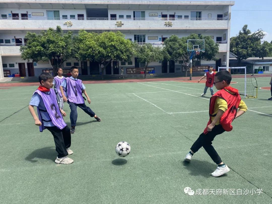 足球联赛暨校园足球,足球转动梦想