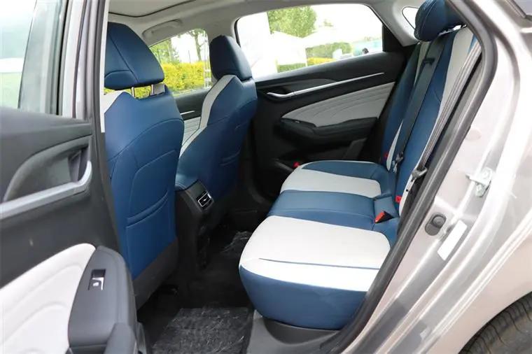 2022逸动plus驾驶体验,逸动plus1.6lcvt豪华版