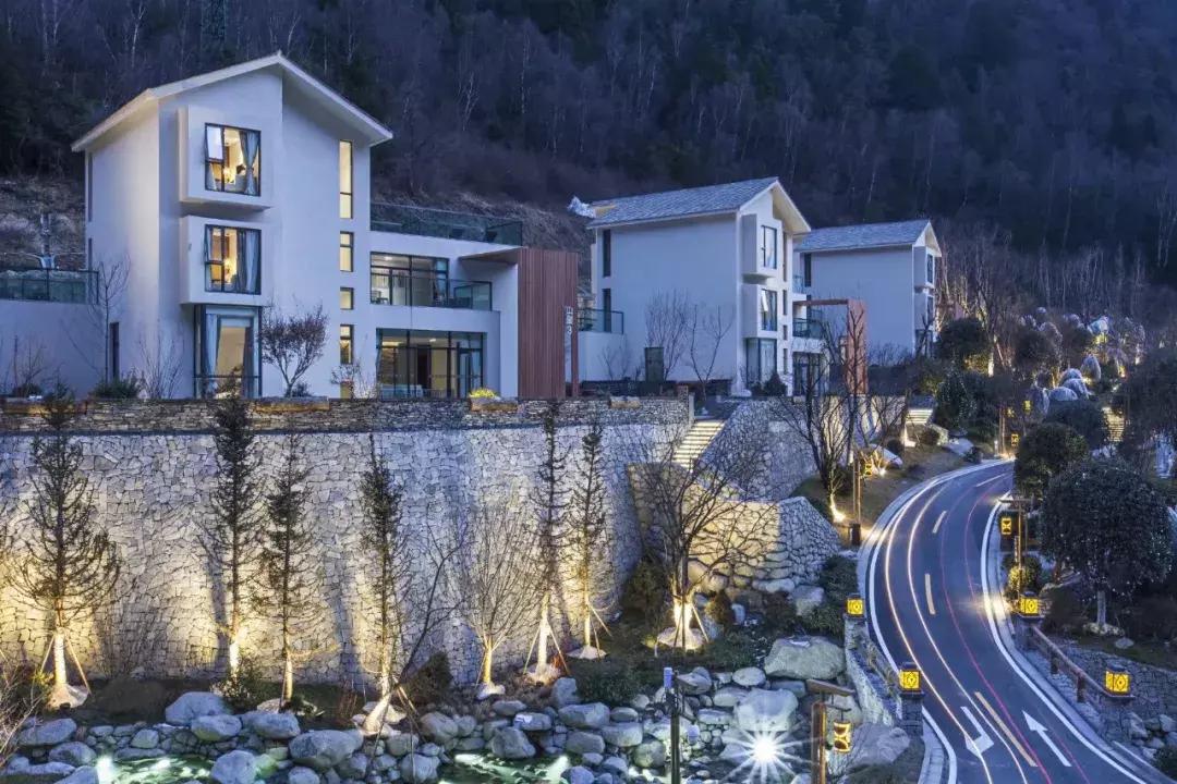 古尔沟温泉小镇,古尔沟温泉小镇值得去吗