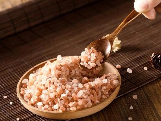 毛孔粗大应该涂什么可以隐藏,毛孔粗大要去除角栓吗