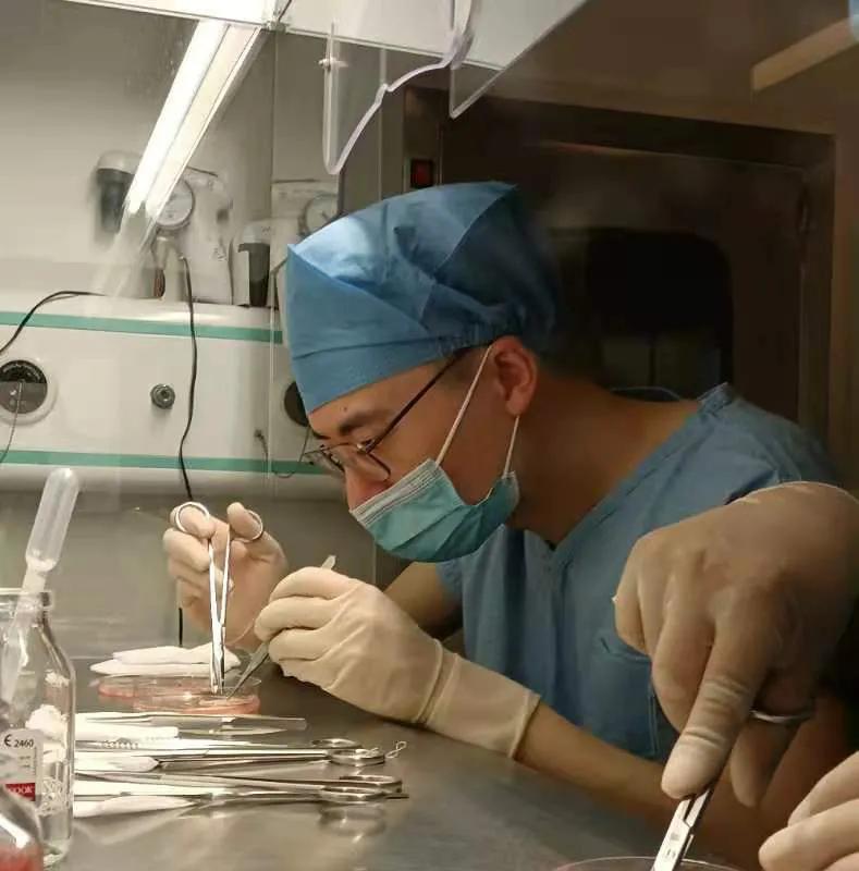 四川省首例卵巢移植腋窝手术,西南首例微创3.0手术