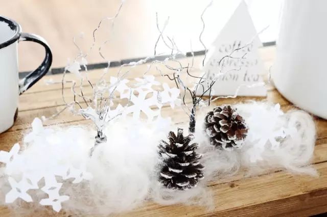 80后夫妇将破旧小宅爆改“复古咖啡厅”，95%家具都是自己打造