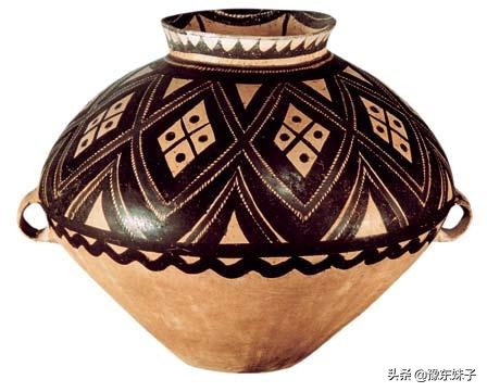 从繁到简，从多变到统一，从单一到复合，浅谈中国方胜图案的衍变