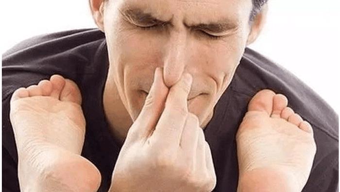 用什么洗脚可以让脚不臭,天天洗脚为什么脚还特别臭