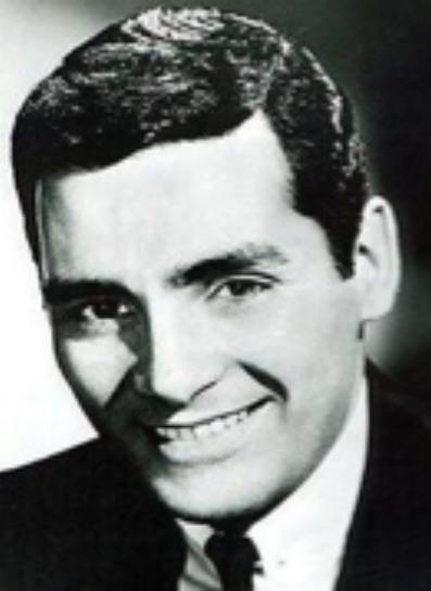 曾两次出演《007》*特中**工,大卫海迪生家中去世享年92岁