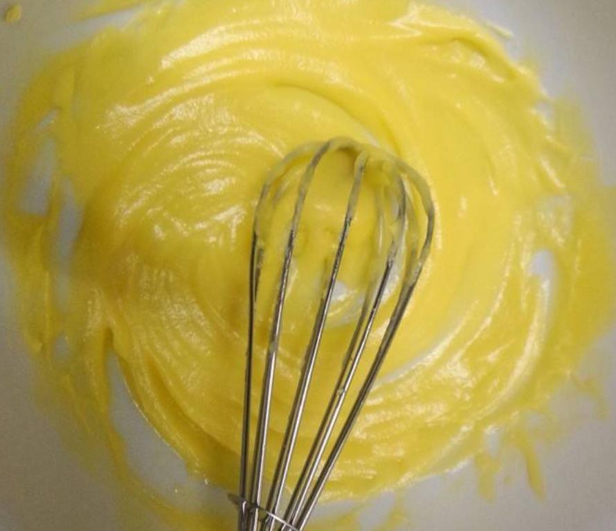 快过年了自制牛轧糖,怎么制作可以留到过年吃的小饼干