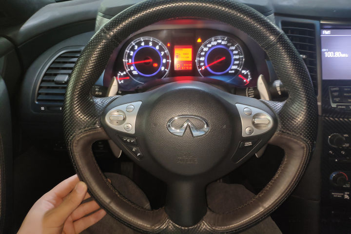 英菲尼迪fx35漆面带自修复吗,英菲尼迪fx35补漆事故