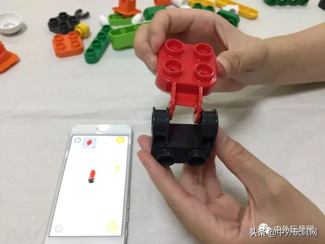 儿童积木玩具选择哪个,积木是每个宝宝必备的经典玩具