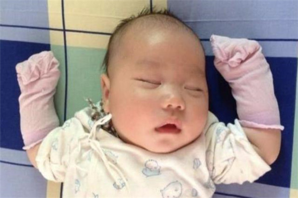 怎么给小孩取名好听好记的名字,孩子的名字起名技巧与方法大全