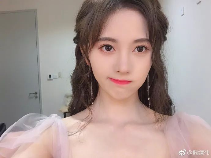 EIGSHOW丨鞠婧祎、李艺彤的仙女春夏妆容能让你美出新高度!