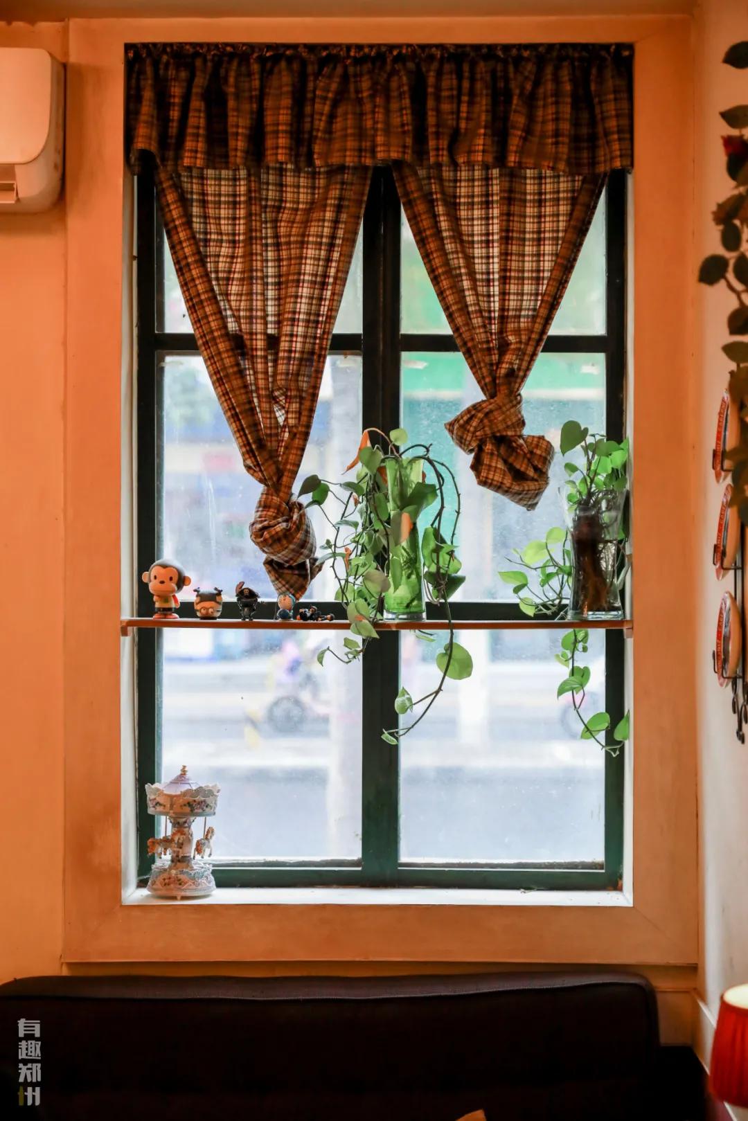 北街13号咖啡馆,隐藏在巷子里的一家复古咖啡店