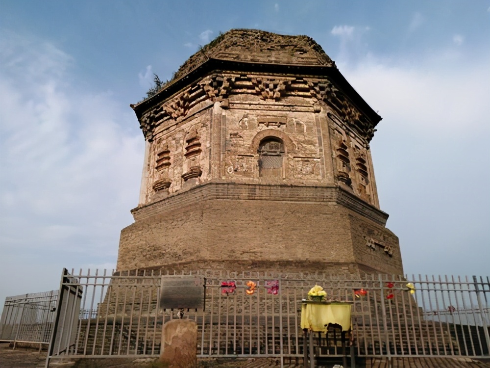 宁城有个塔,宁城半截塔村的塔为什么不能拆