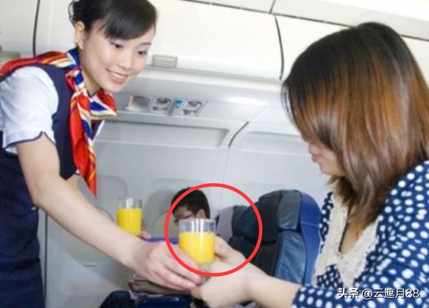 飞机上免费提供什么东西可以带走,飞机上提供的哪些东西是免费的