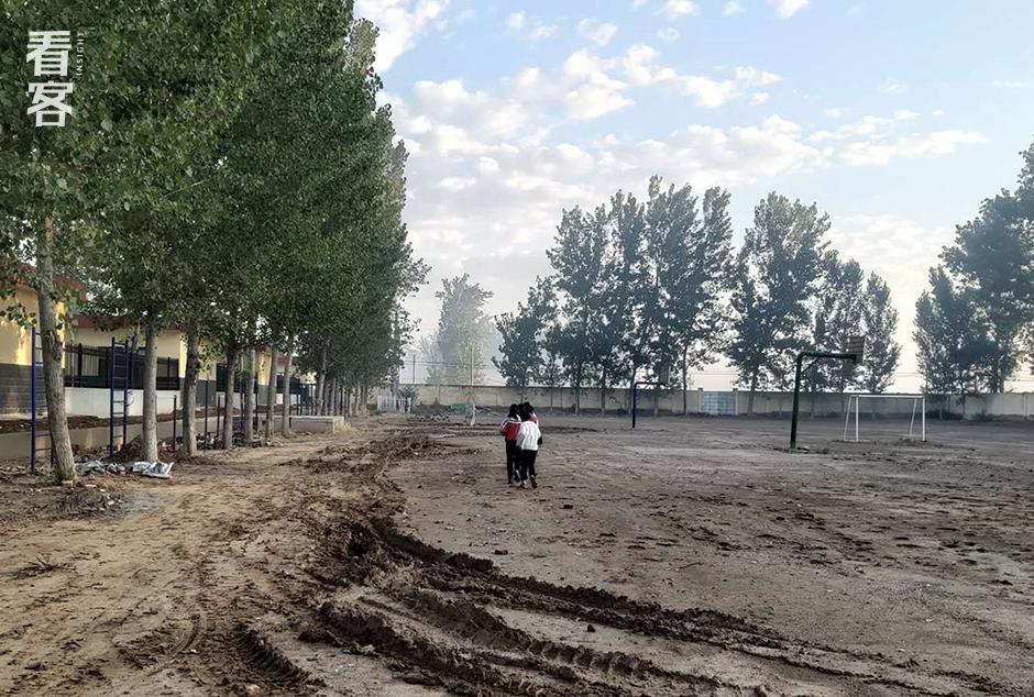 这支秘密发展的乡村足球队，拼命的令人肃然起敬