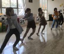 幼儿园足球节入场仪式,幼儿园开展足球嘉年华活动报道