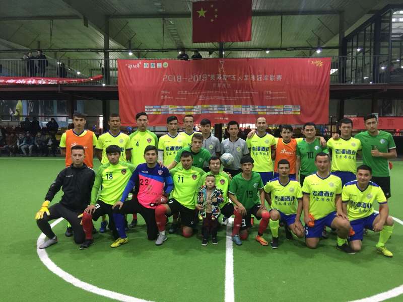 *疆新**五冠:继承者走稳,曼泽乐虽败犹荣