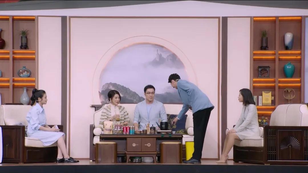 董明珠珠海直播,董明珠韶关直播说石斛