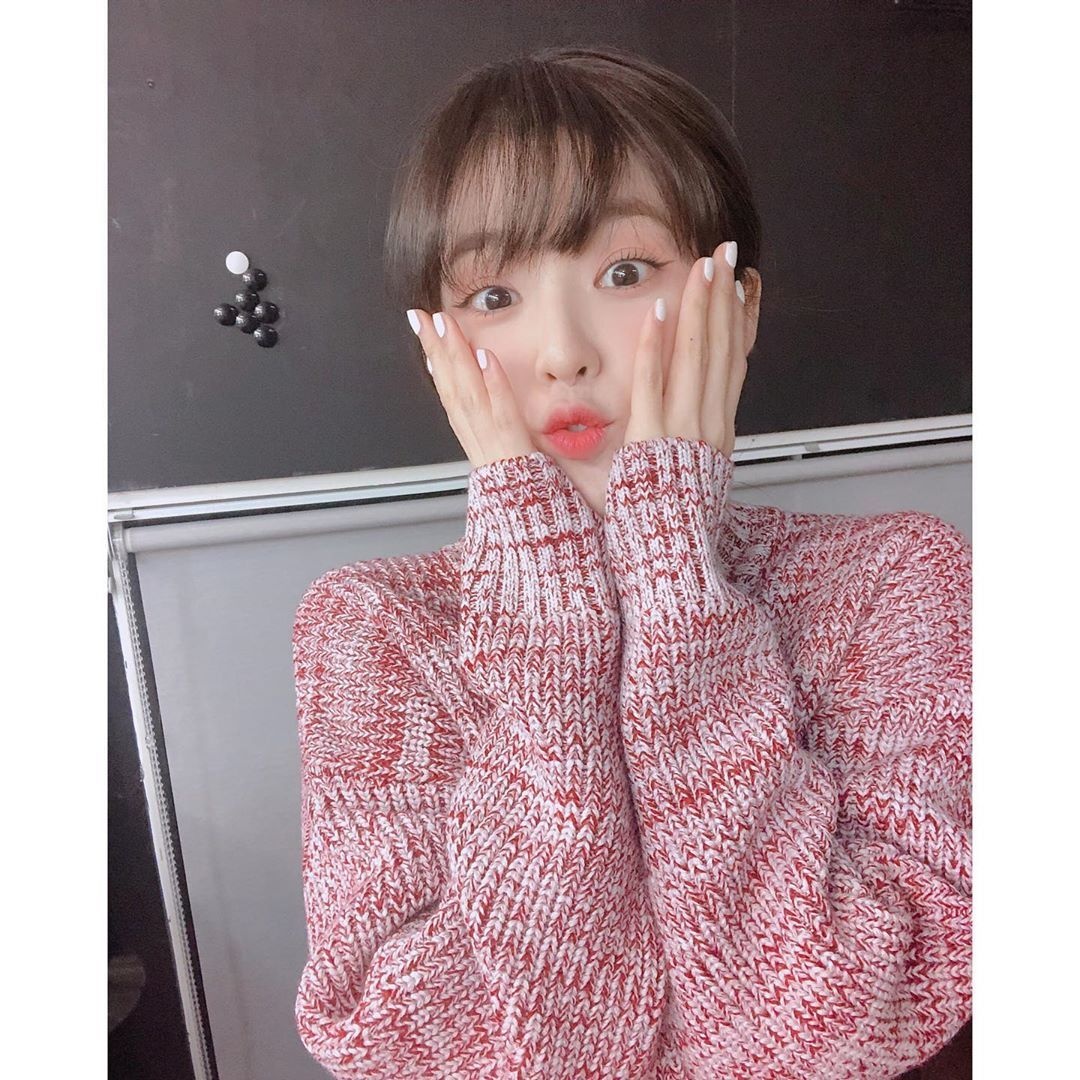 新手化妆先遮粉底还是先上遮瑕,化妆步骤粉底遮瑕哪个先涂