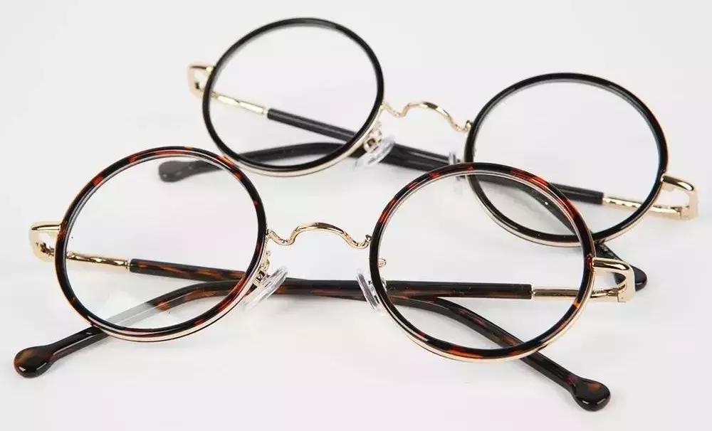 你脸大？脸型不完美？戴眼镜啊！