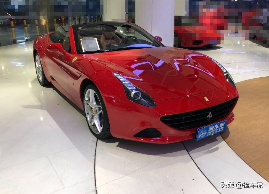 法拉利加州一年贬值多少,法拉利贬值300多万
