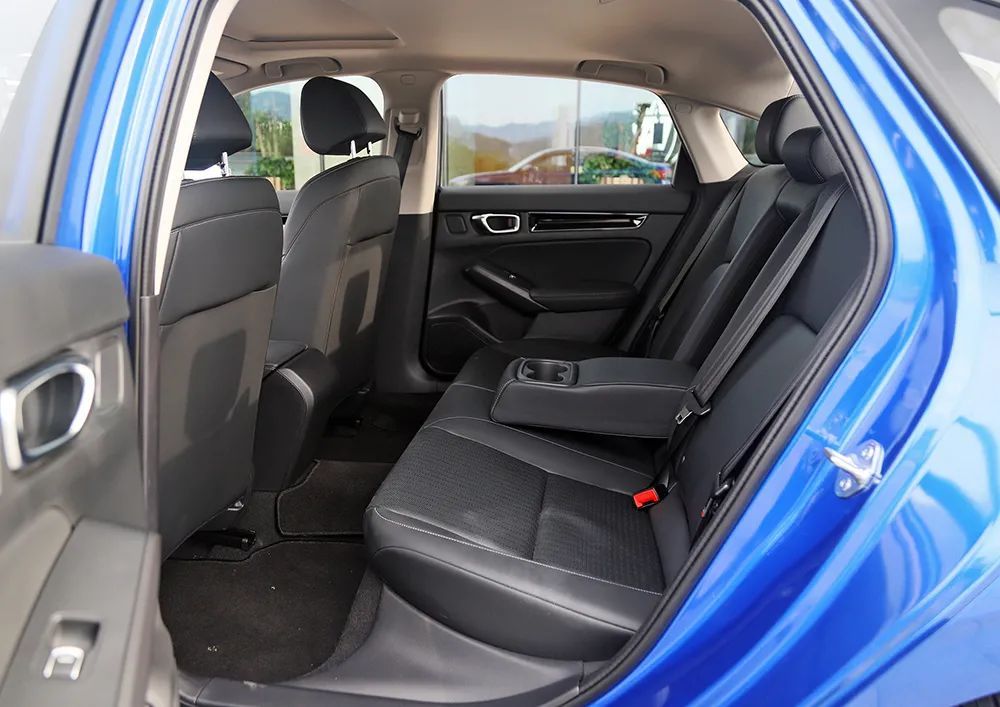 新款思域十一代首测,10代思域和11代思域哪个值得购买