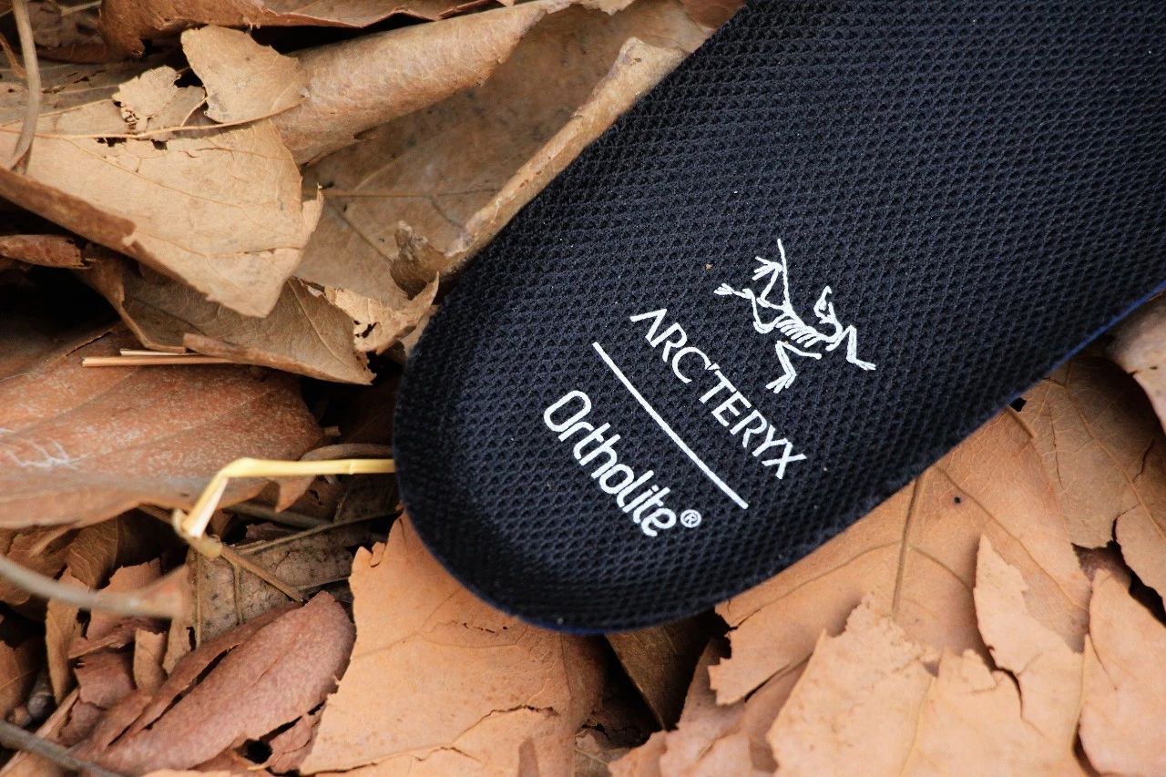 透气耐磨，带你纵横山巅：始祖鸟越野鞋评测