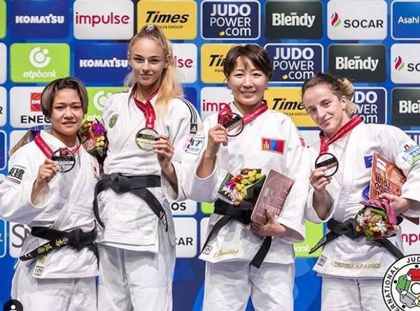 最年轻的柔道世界冠军霸气眼神,18岁柔道总冠军